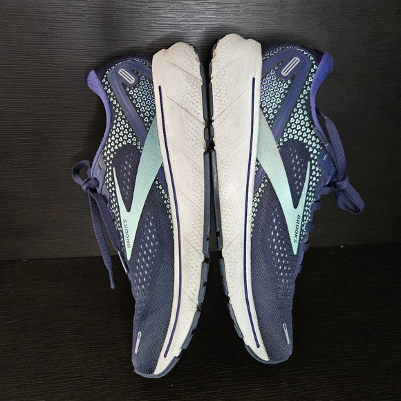 Brooks Women's Ghost 14 Neutral Running Shoe size 10 - Picture 3 of 8